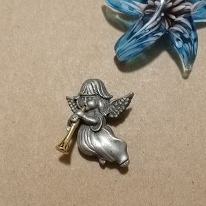 Vintage Darla angel Brooch